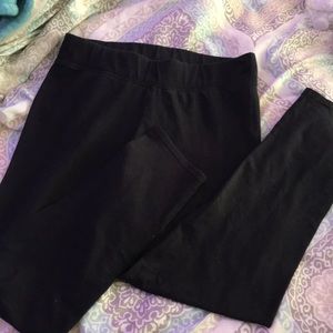 Black cropped leggings